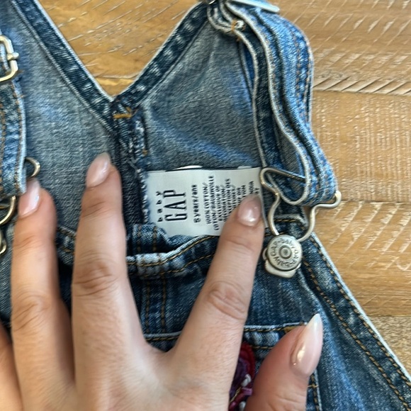 GAP Baby Vintage 100% Cotton Non-Stretch Denim Overalls with Embroidered Design - Picture 5 of 7